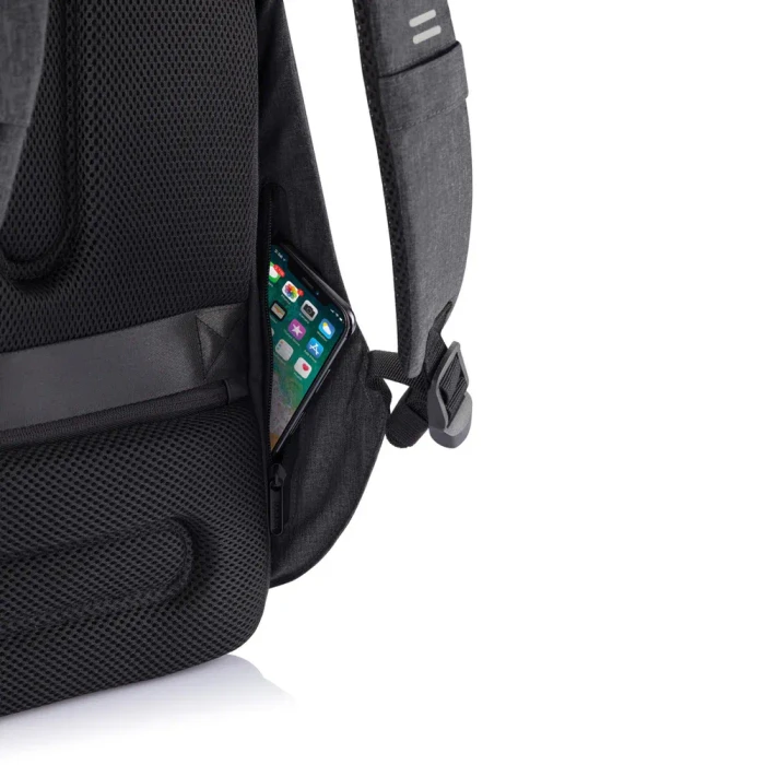 XD Design 15.6" Bobby Hero Regular Rucksack, schwarz