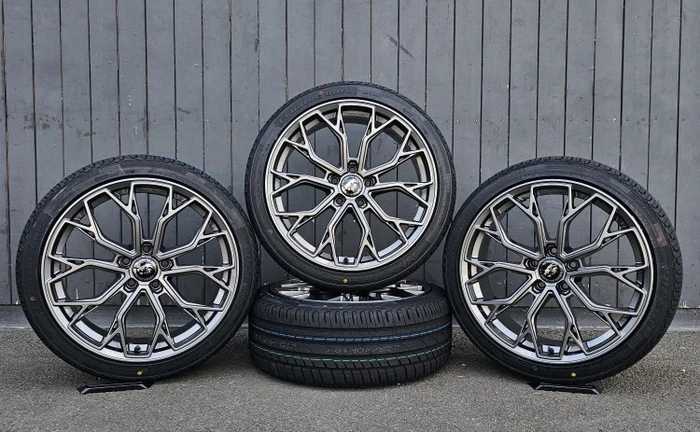 Damina Performance DM18 8.0x18 5/120 ET45 (verschiedene Farben)