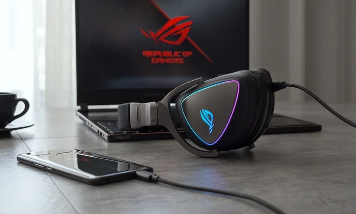 ASUS ROG Delta schwarz