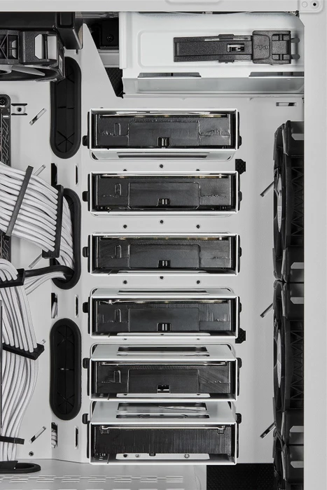 Corsair Carbide Series 678C, weiß, Glasfenster, schallgedämmt
