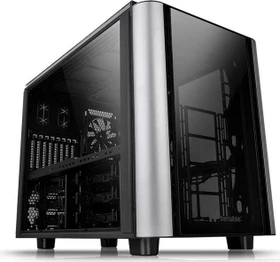 Thermaltake Level 20 XT Cube, Glasfenster