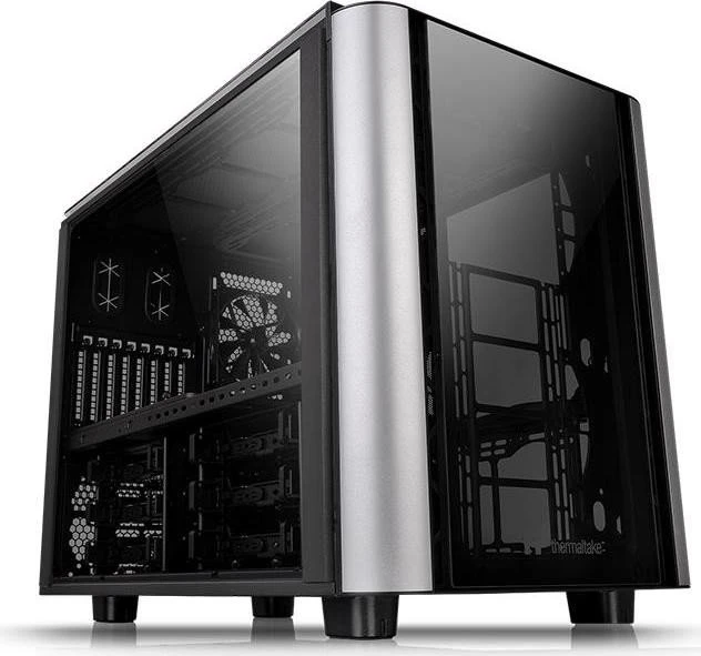 Thermaltake Level 20 XT Cube, Glasfenster