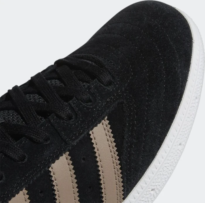 adidas Busenitz Pro core black/chalky brown/cloud white (Herren)