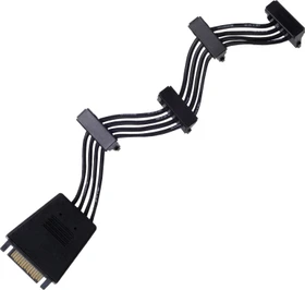 SilverStone CP06-E4, SATA Adapter Kabel, 1 auf 4 SATA Stecker (Super Flexibel), 2x 2200µF Kondensatoren (SST-CP06-E4 / 40113)