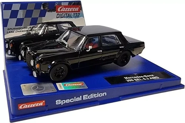 Carrera Digital 132 Mercedes 300 SEL 6.3 AMG Black Edition