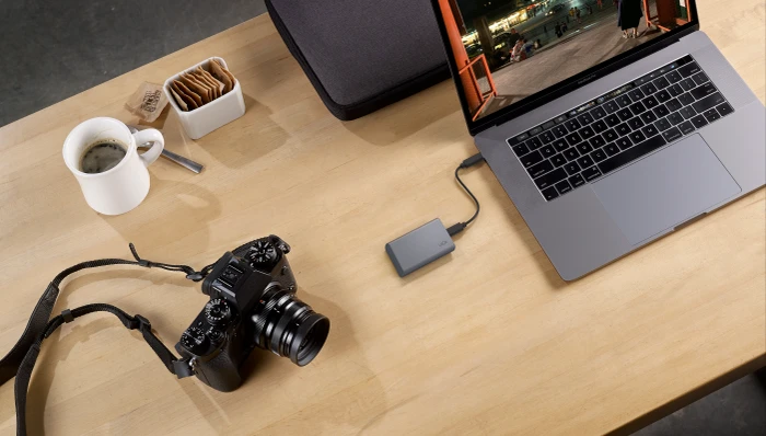 LaCie Mobile SSD Secure Apple, 2TB, +Rescue, USB-C 3.0