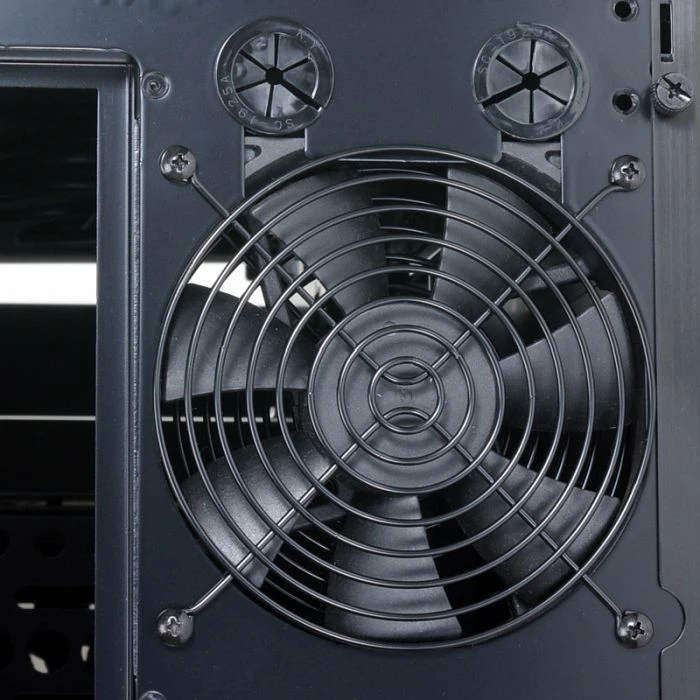 Lian Li PC-A76X, schallgedämmt