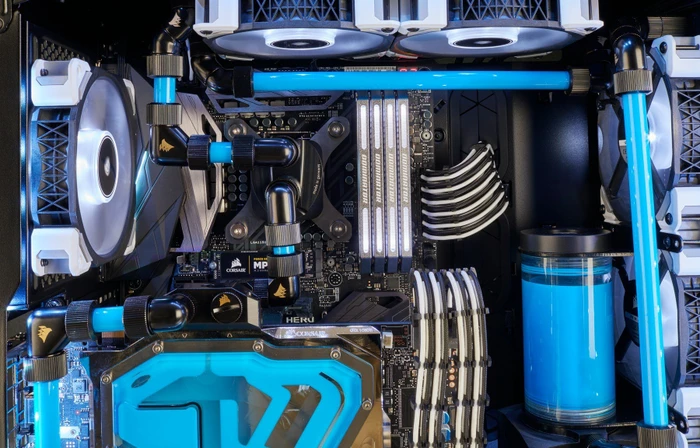 Corsair Obsidian 500D, Glasfenster