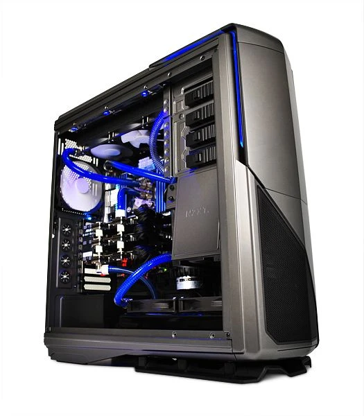 NZXT Phantom 820 Gunmetal, Acrylfenster
