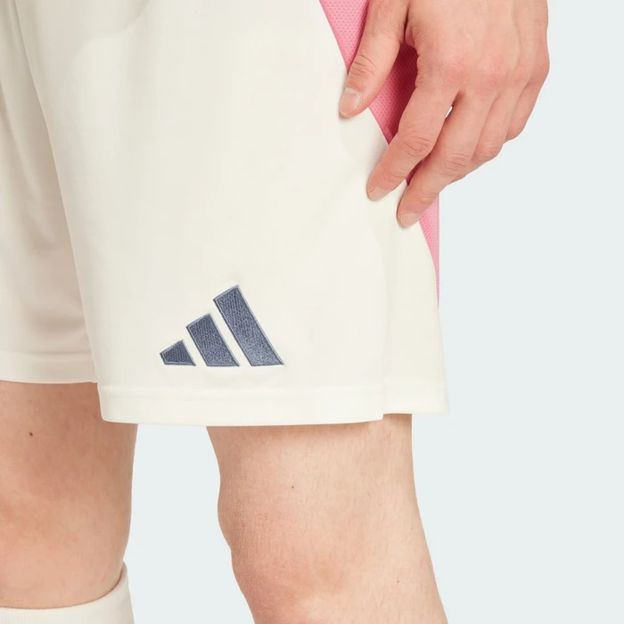 adidas Juventus Turin 2024/2025 Auswärtsshorts off white (Herren)