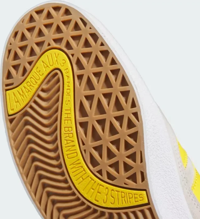 adidas Puig Indoor crystal white/bold gold/cloud white (Herren)