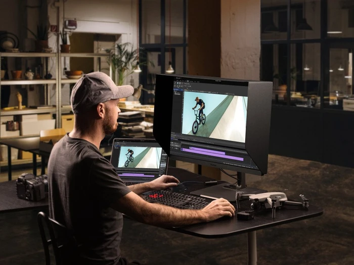 ViewSonic ColorPro VP2776, 27"