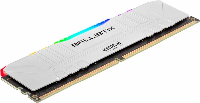 Crucial Ballistix RGB weiß UDIMM 8GB, DDR4-3600, CL16-18-18-38, 1RX8