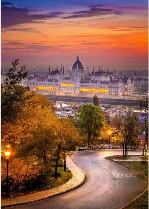 ENJOY Puzzle Buda District with Hungarian Parliament