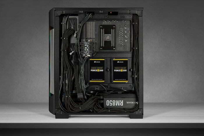 Corsair iCue 220T RGB, schwarz, Glasfenster