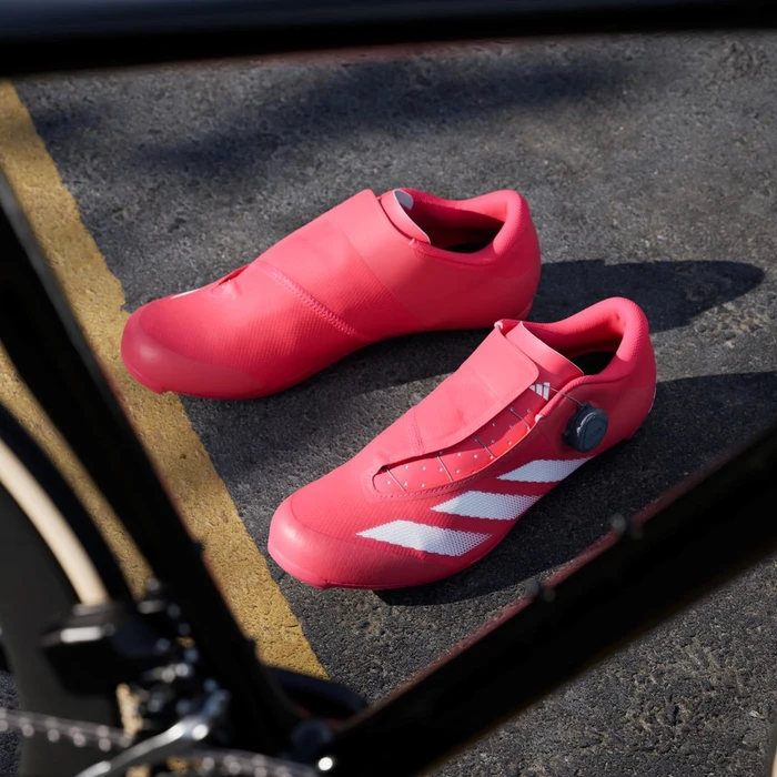 adidas The Road BOA pure ruby/zero metalic