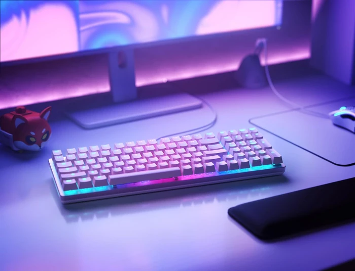 Glorious GMMK 2 Full Size, 96%, rosa, LEDs RGB, Glorious Fox Linear, USB, UK