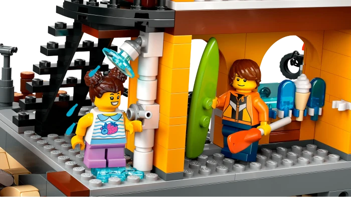 LEGO City - Hafen mit Frachtschiff