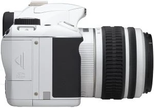 Pentax K-x weiß mit Objektiv smc DA L 18-55mm 3.5-5.6 AL