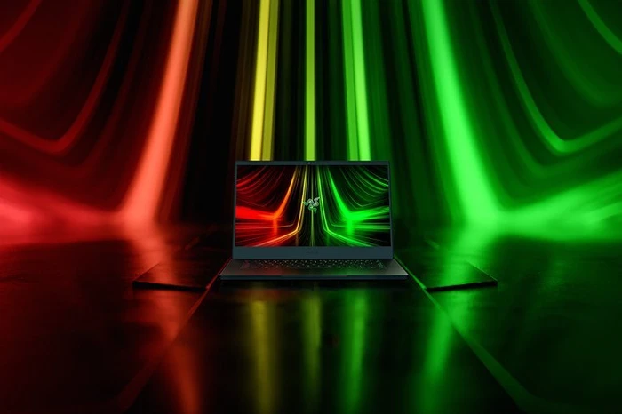 Razer Blade 14 (2022), Ryzen 9 6900HX, 16GB RAM, 1TB SSD, GeForce RTX 3080 Ti, DE