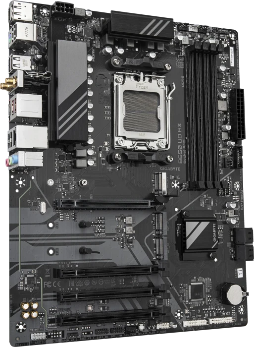 GIGABYTE B650 UD AX (AMD AM5)