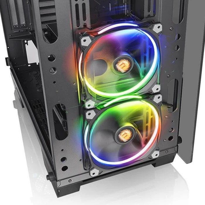 Thermaltake View 71 TG RGB, Glasfenster