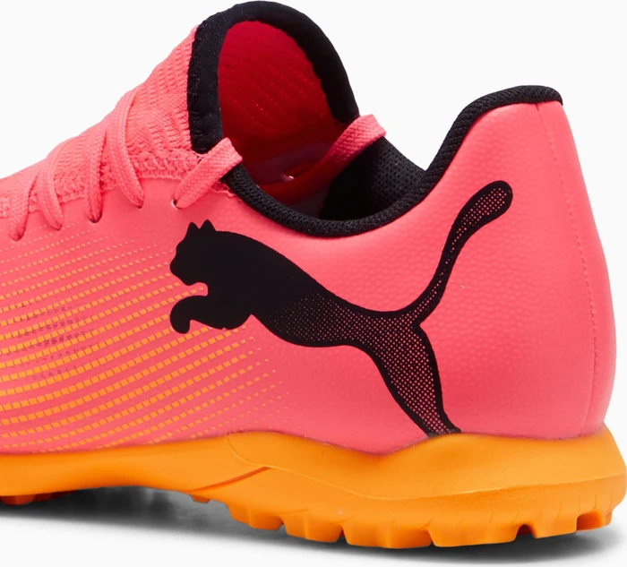 Puma Future 7 Play TT sunset glow/puma black/sun stream (Junior)