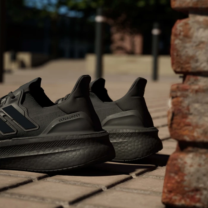 adidas Ultraboost 5 core black