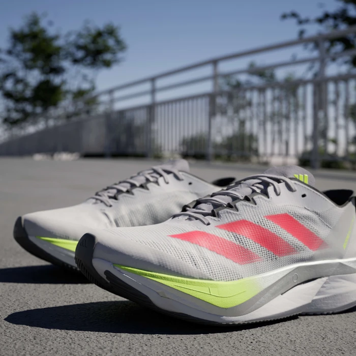 adidas Adizero Boston 12 dash grey/lucid red/lucid lemon (Damen)