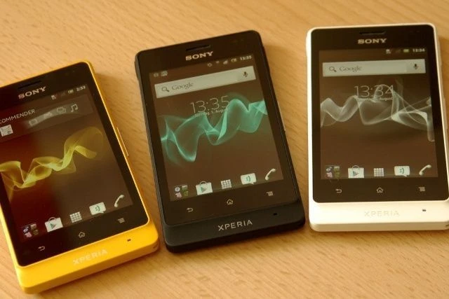 Sony Xperia go gelb