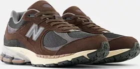 New Balance 2002R rich earth/blacktop/castlerock (Herren)