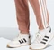 adidas Essentials 3-Streifen French Terry Cuffed Trainingshose lang warm clay/white (Damen) Vorschaubild