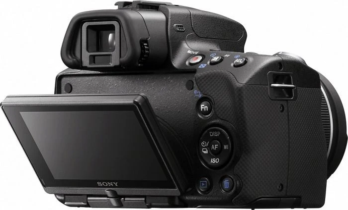 Sony Alpha 55 mit Objektiv 18-55mm 3.5-5.6 DT SAM