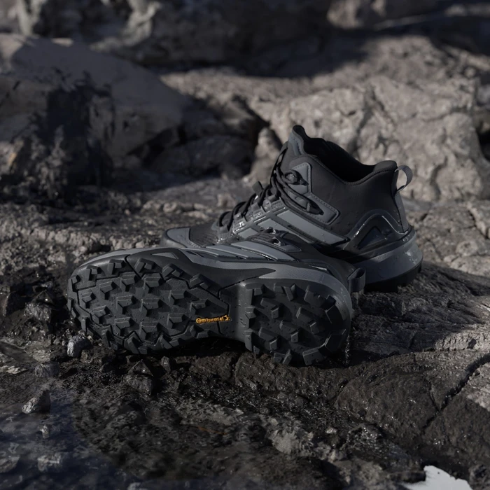 adidas Terrex Skychaser Mid GTX core black/grey two/grey six (Damen)