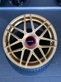 MoTec GT.ONE 8.5x19 5/112 ET45 (verschiedene Farben)