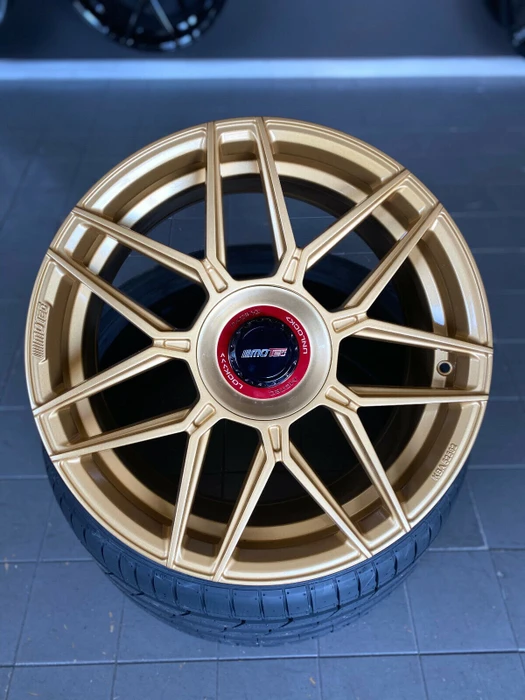 MoTec GT.ONE 8.5x19 5/112 ET45 (verschiedene Farben)