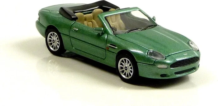 Brekina Aston Martin DB7 Cabriolet metallic grün