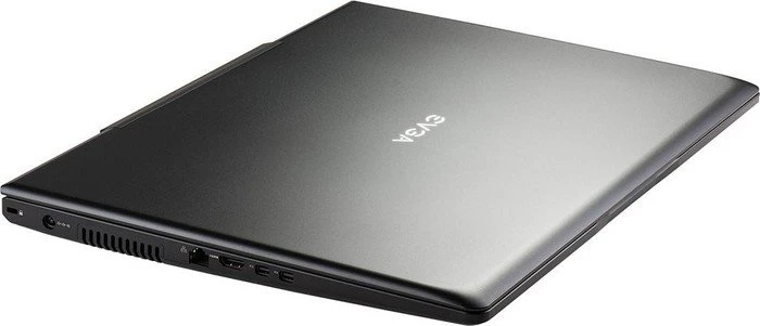 EVGA SC17, Core i7-6820HK, 32GB RAM, 256GB SSD, 1TB HDD, GeForce GTX 980M, DE