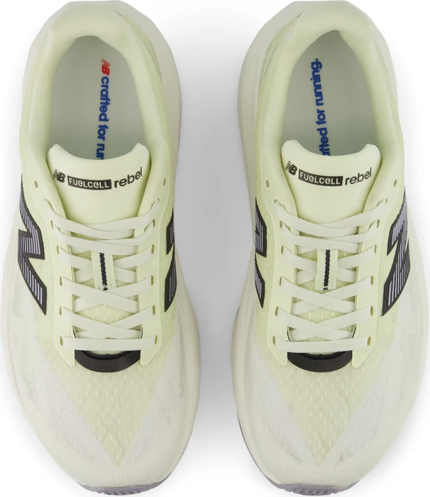 New Balance FuelCell Rebel v5 pistachio butter/sea salt (Damen)