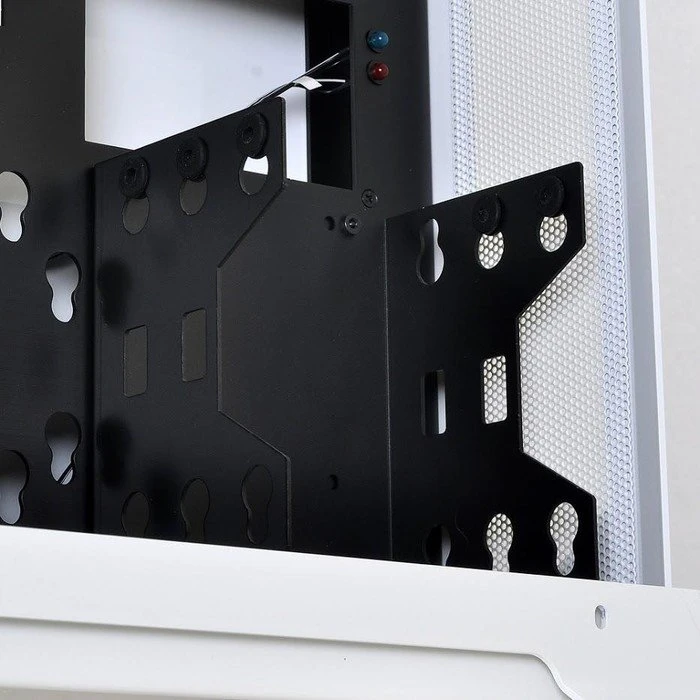 Lian Li PC-O7 weiß, Glasfenster