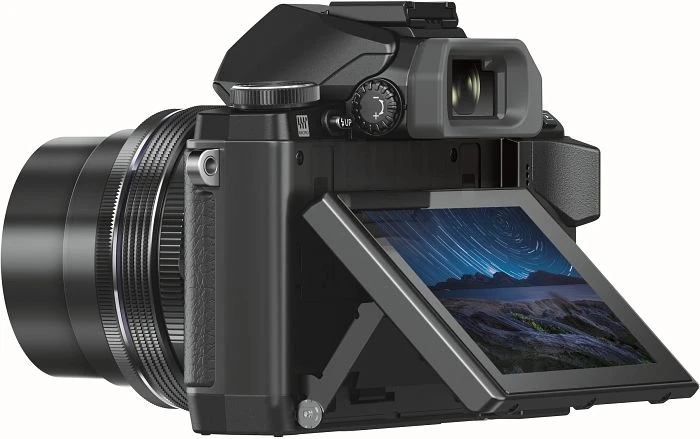 Olympus OM-D E-M10 schwarz mit Objektiv M.Zuiko digital ED 14-42mm 3.5-5.6 EZ und Kameragriff