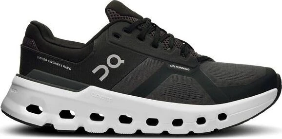 On Cloudrunner 2 (Damen)