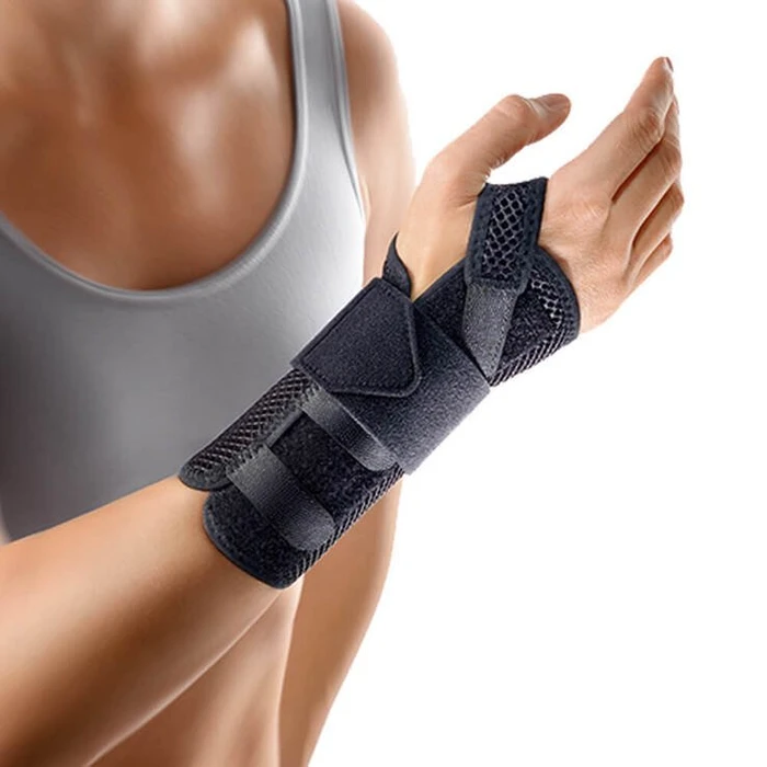 Bort Medical ManuStabil kurz Handgelenkbandage rechts Größe M schwarz, 1 Stück