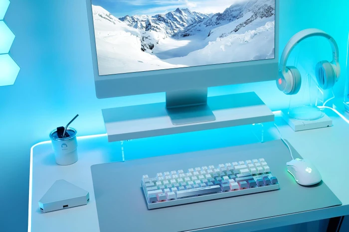 Cherry MX 8.2 TKL Wireless, XAGA Edition, PBT, silber/weiß, MX2A RGB RED, USB/Bluetooth, DE