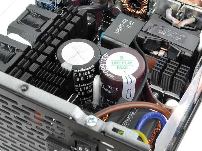 Thermaltake ToughPower PF1 ARGB Platinum 1050W, ATX 2.4