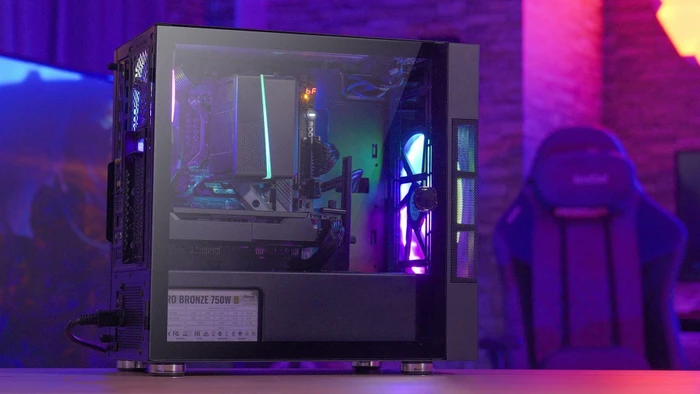 AeroCool Atomic, inkl. GPU-Halterung, Glasfenster