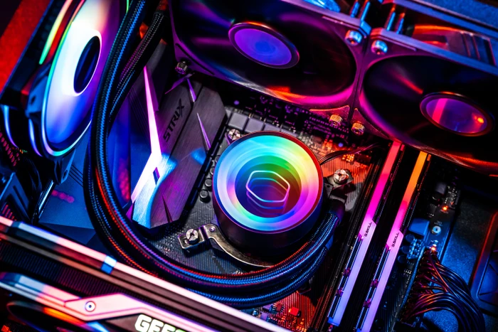 Cooler Master MasterLiquid ML240 Mirror