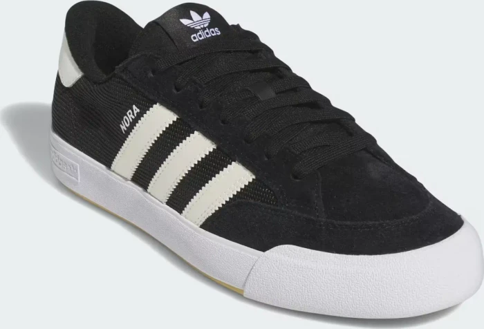 adidas Nora core black/zero metallic/spark