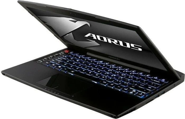 GIGABYTE AORUS X3 Plus V4-DECF1, Core i7-5700HQ, 8GB RAM, 250GB SSD, GeForce GTX 970M, DE