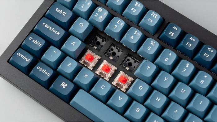 Keychron V3 Max, Carbon Black, 80% TKL, LEDs RGB, hot-swap, Gateron Jupiter BANANA, USB/Bluetooth, DE